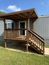 20410 Telge Rd in Tomball, TX - Foto de edificio - Building Photo