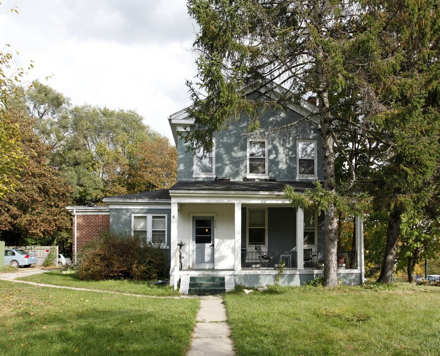 404 N Huron St in Ypsilanti, MI - Building Photo