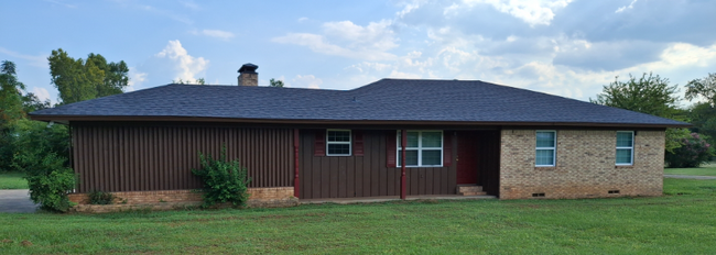 property at 140 Watters St