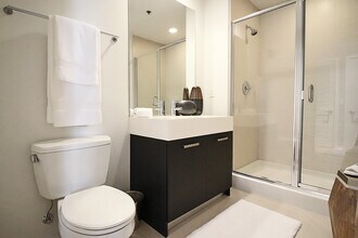 148 W Roosevelt Rd in Chicago, IL - Foto de edificio - Building Photo