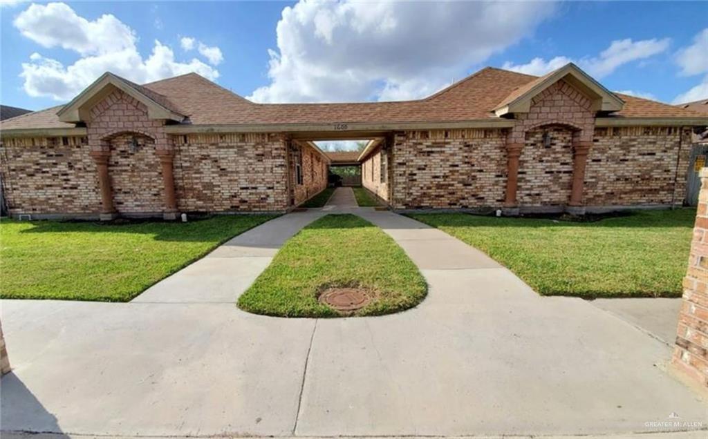 16 E Quail St in Pharr, TX - Building Photo