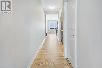819 Andesite Ter in Ottawa, ON - Building Photo - Building Photo