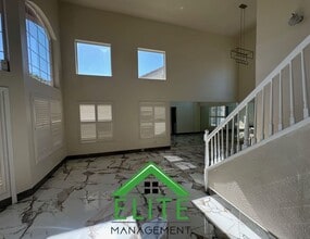 4121 Desertaire Dr in Modesto, CA - Building Photo - Building Photo