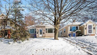 1716 Eastern Ave SE in Grand Rapids, MI - Building Photo