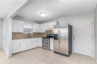18 Grayson Ave in McAllen, TX - Building Photo - Building Photo