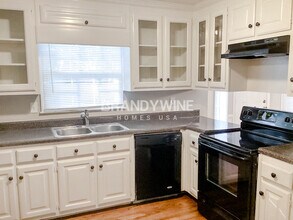 916 S Deshon Rd in Lithonia, GA - Foto de edificio - Building Photo