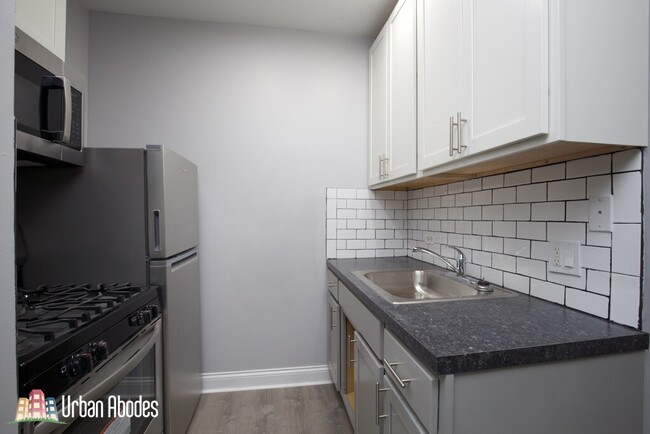 4245 N Kenmore Ave, Unit M03B in Chicago, IL - Building Photo - Building Photo