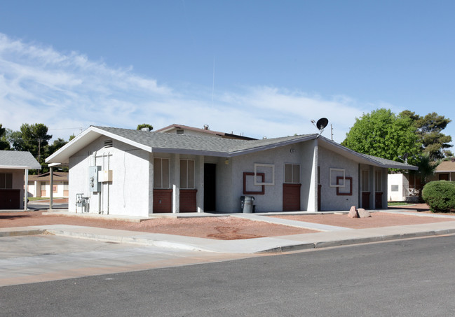 Ernie Cragin Terrace in Las Vegas, NV - Building Photo - Building Photo