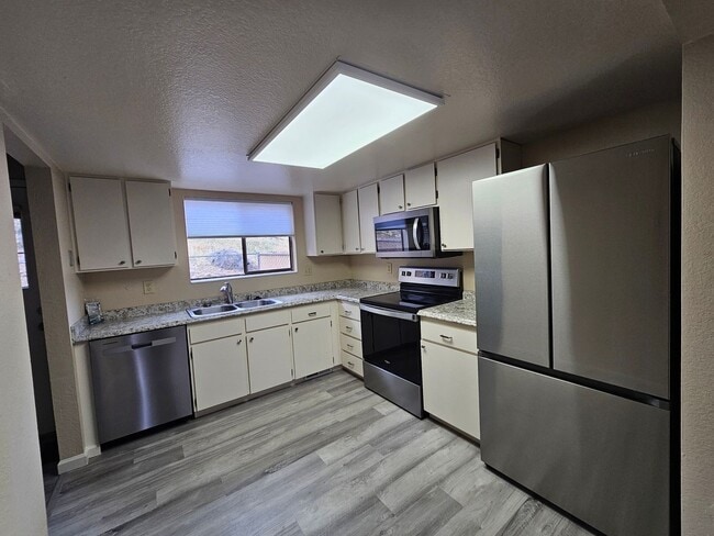 3647 Gypsum Rd in Reno, NV - Building Photo - Building Photo