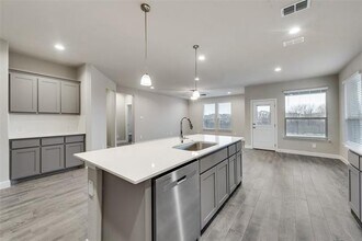 14417 Antlia Dr in Haslet, TX - Foto de edificio - Building Photo