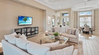 12655 Wellen Golf St in Venice, FL - Building Photo - Building Photo