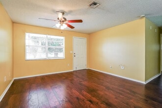 311 Browning Dr in Ft. Myers, FL - Building Photo - Building Photo