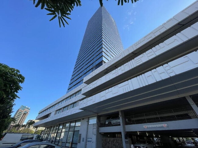 property at 1750 Kalakaua Ave