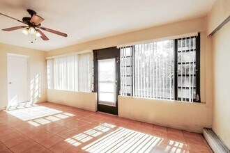 3185 NW 40th Ct in Lauderdale Lakes, FL - Building Photo - Building Photo