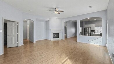 8530 Vista Grande Dr in Dallas, TX - Building Photo - Building Photo