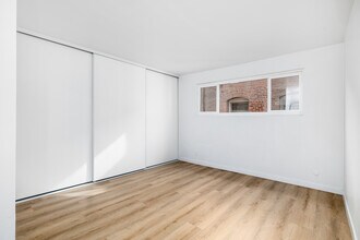 South Gramercy Place LLC in Los Angeles, CA - Foto de edificio - Building Photo