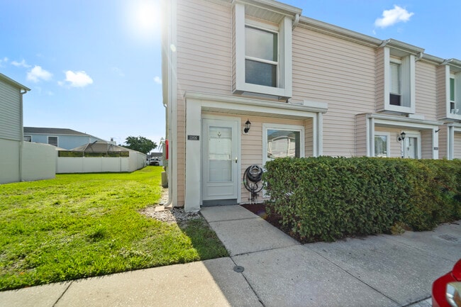 11816 Cypress Hill Cir in Tampa, FL - Building Photo - Building Photo
