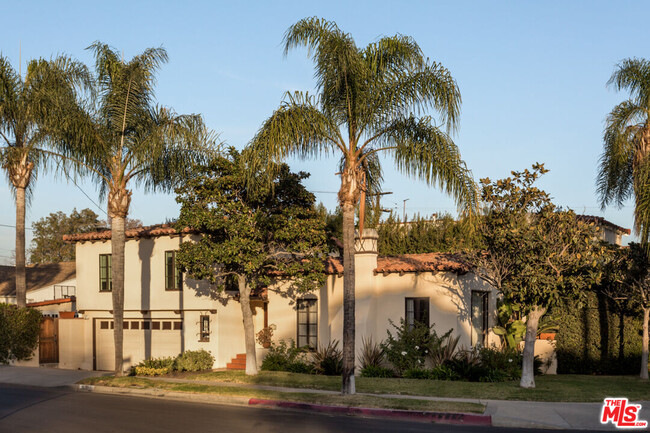 property at 1650 S Crest Dr
