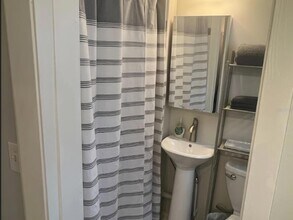 509 29th Ave S, Unit A in St. Petersburg, FL - Foto de edificio - Building Photo