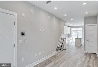 902 W Susquehanna Ave-Unit -1 in Philadelphia, PA - Building Photo - Building Photo