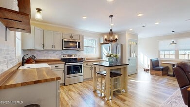 202 Sheldon Rd in Southern Pines, NC - Foto de edificio - Building Photo