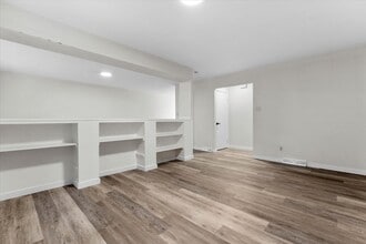 1102 Apache Dr in Collinsville, IL - Building Photo - Building Photo