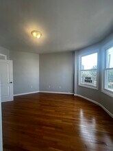 81 2nd St, Unit 2FL in Newark, NJ - Foto de edificio - Building Photo