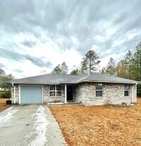 146 Fletcher Rd in Hinesville, GA - Building Photo