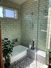 643 Santa Clara Ave, Unit 643A in Los Angeles, CA - Foto de edificio - Building Photo