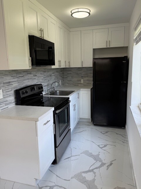 5962 NW 19th St in Lauderhill, FL - Building Photo