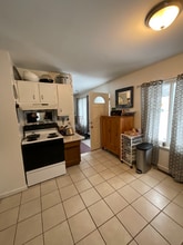 918 Boon St in Traverse City, MI - Building Photo - Building Photo