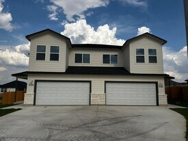 518 Whirlaway Dr in Jarrell, TX - Building Photo