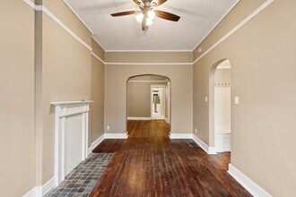 903 W Addison St in Chicago, IL - Building Photo - Building Photo