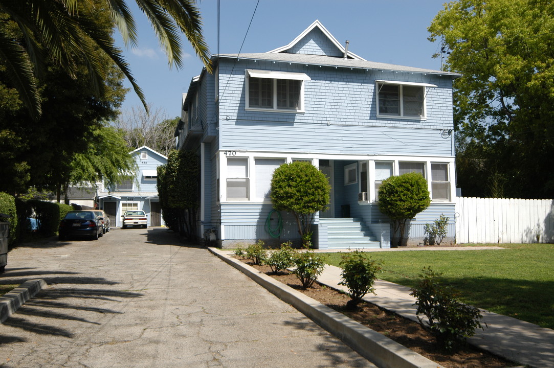 466 Cypress Ave in Pasadena, CA - Foto de edificio