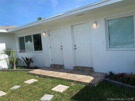 200 NE 108th St in Miami, FL - Building Photo