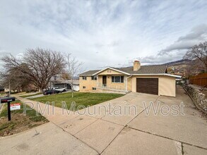 1011 Claremont Dr in Bountiful, UT - Building Photo - Building Photo