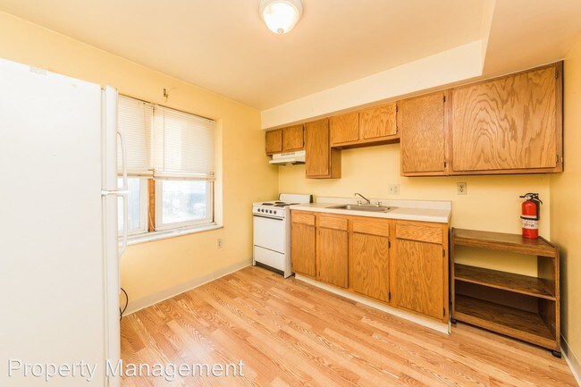 601 E Warrington Ave in Pittsburgh, PA - Building Photo - Building Photo