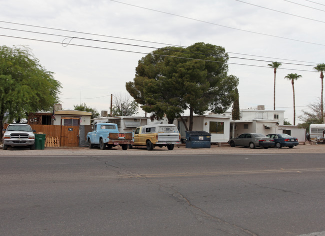 2101 W Wetmore in Tucson, AZ - Foto de edificio - Building Photo