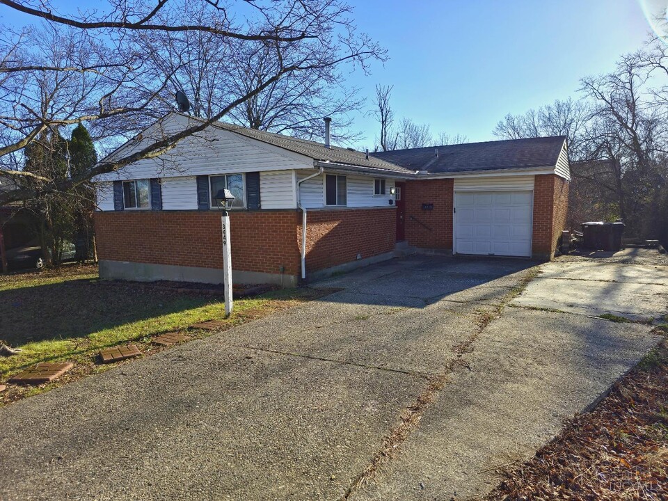 3449 Anaconda Dr in Cincinnati, OH - Building Photo