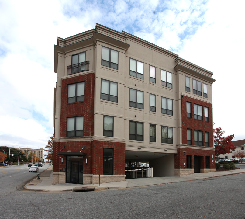 411 W Washington in Greensboro, NC - Building Photo