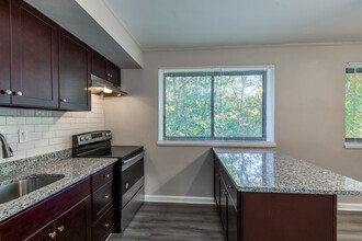 Parkway Gardens Apartments in Greenbelt, MD - Building Photo - Interior Photo