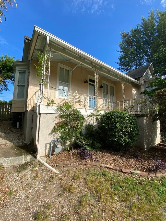 property at 401 Rosewood St
