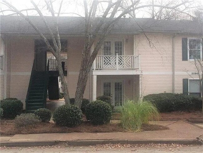 3595 Woodbriar Cir in Tucker, GA - Building Photo - Building Photo