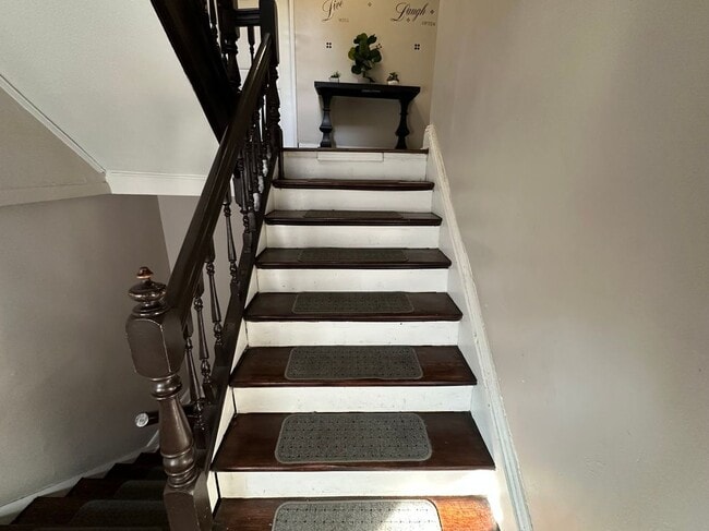 44 Chestnut St in East Orange, NJ - Building Photo - Building Photo