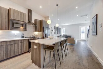 5849 Dolores St in Houston, TX - Building Photo - Building Photo