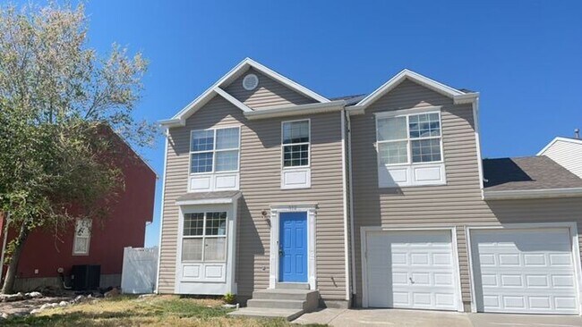 property at 512 W 670 N