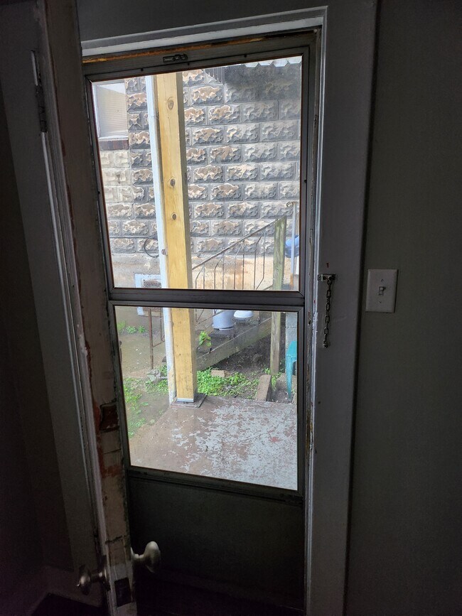 522 Center St in Carnegie, PA - Building Photo - Building Photo