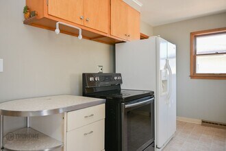 2210 9th Ave N in Grand Forks, ND - Building Photo - Building Photo