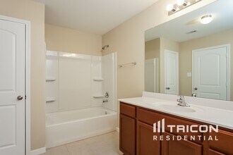 425 Palomino Stand Dr in La Marque, TX - Building Photo - Building Photo