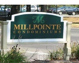 14 College Dr in Edison, NJ - Building Photo - Building Photo